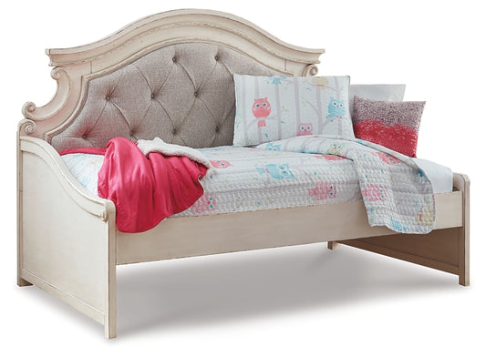 Realyn Twin Day Bed