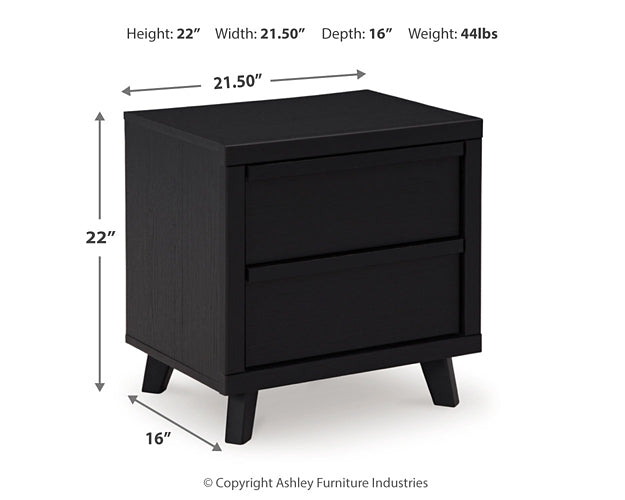 Danziar King Panel Headboard with Mirrored Dresser, Chest and 2 Nightstands