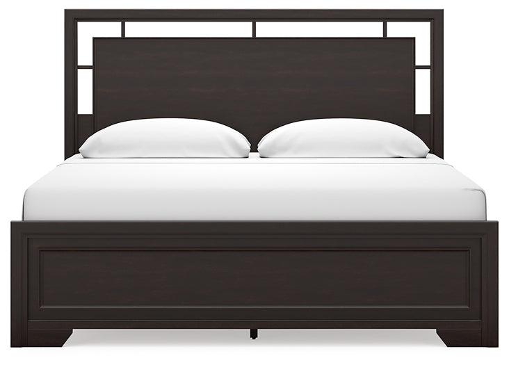 Covetown King Panel Bed with Dresser